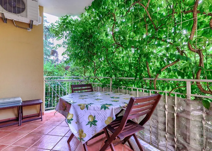 Apartamento Amaii-1 By Interhome Karigador