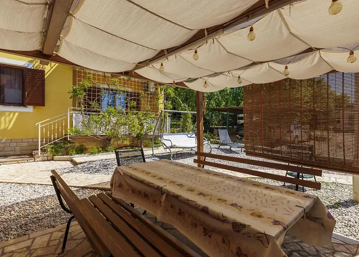 Apartamento Amaii-1 By Interhome