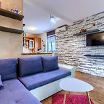 Amaii-1 By Interhome Apartman Karigador